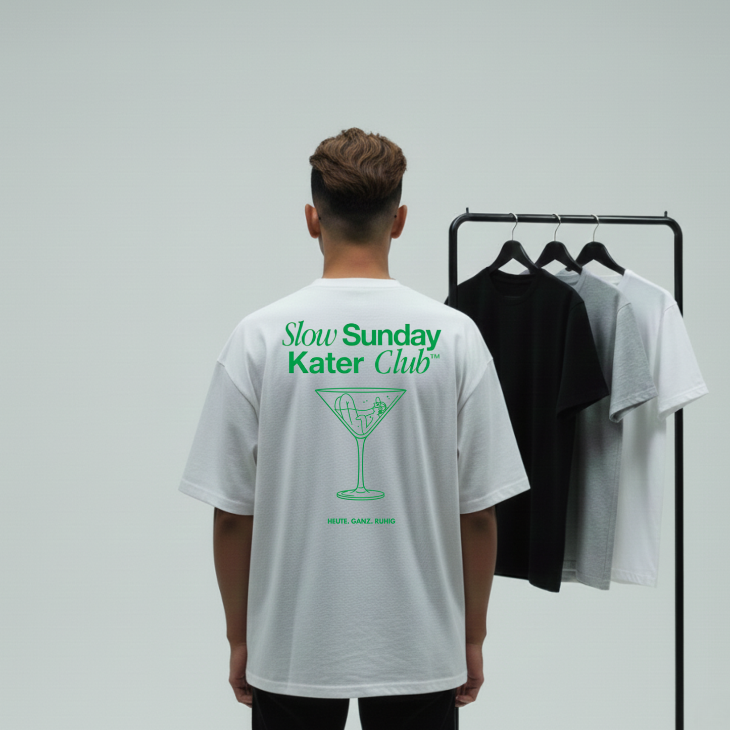 Sunday Kater Club Rückendruck - Premium Unisex T-Shirt