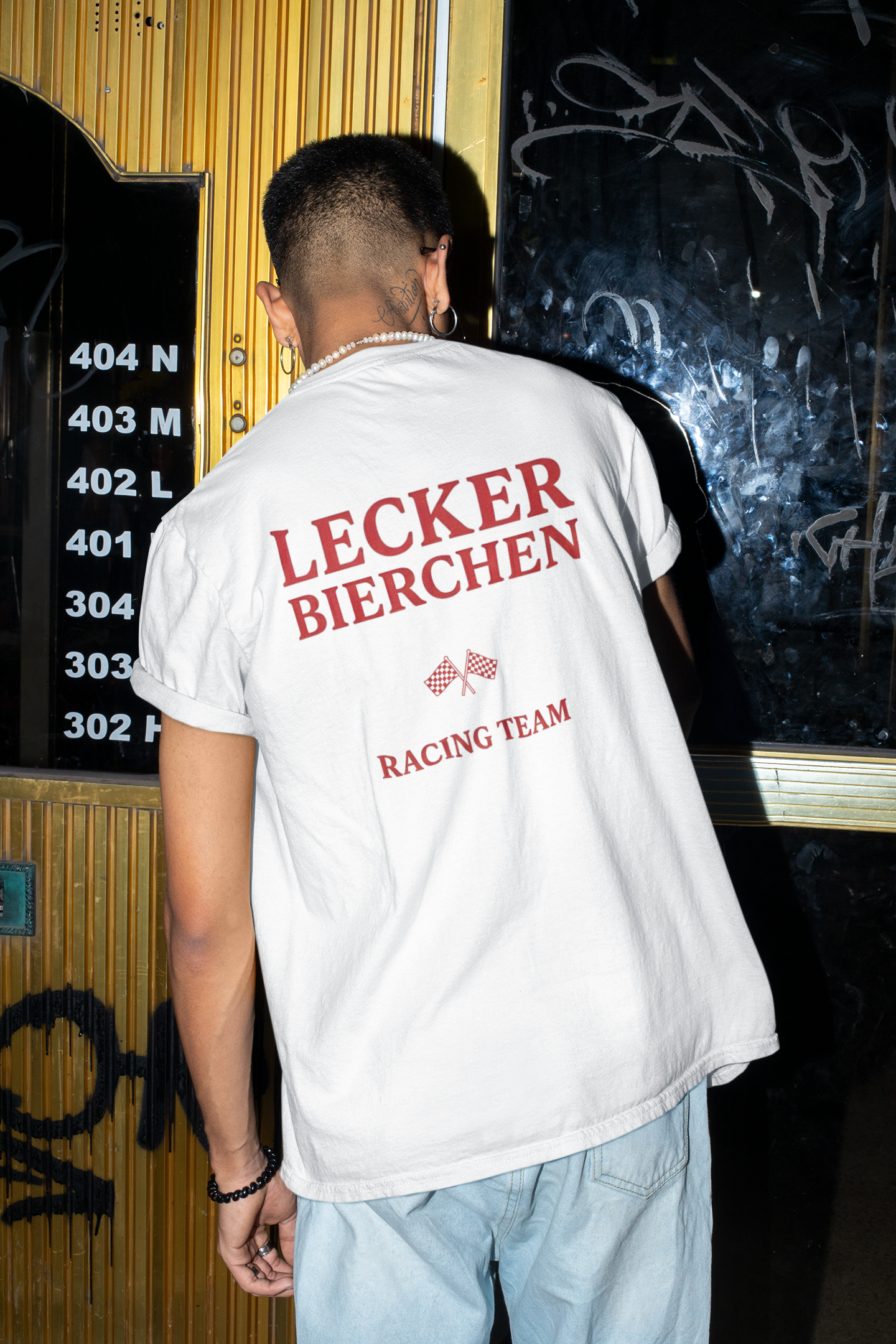 Lecker Bierchen Racingteam Rückendruck - Premium T-Shirt