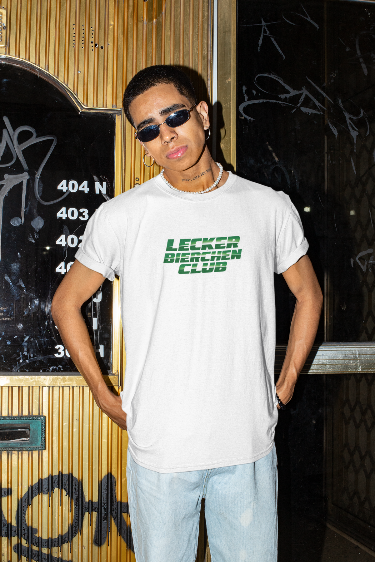 LECKER BIERCHEN CLUB Frontprint- Unisex T-Shirt